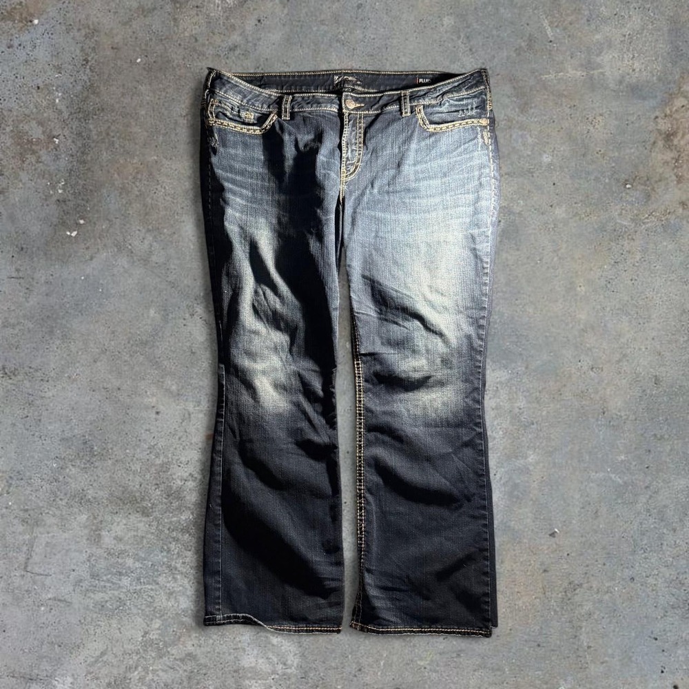 Silver Jeans Co Aiko Women Dark Wash Bootcut Jeans Y2K Embroidered W83714SAB311